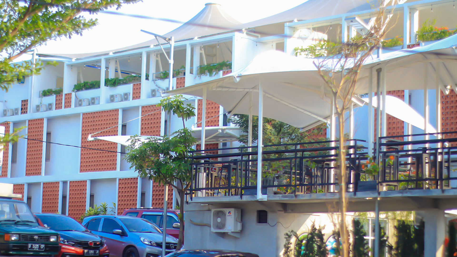 Bell's Place Hotel and Rooftop Restaurant